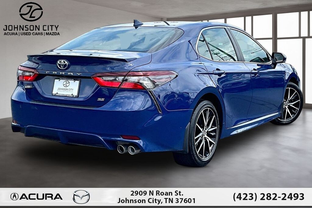 Used 2023 Toyota Camry SE Sedan