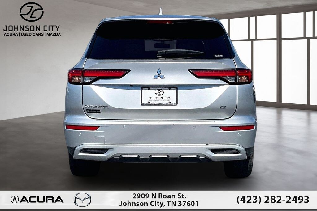 Used 2024 Mitsubishi Outlander SE Black Edition w/Pano Roof SUV
