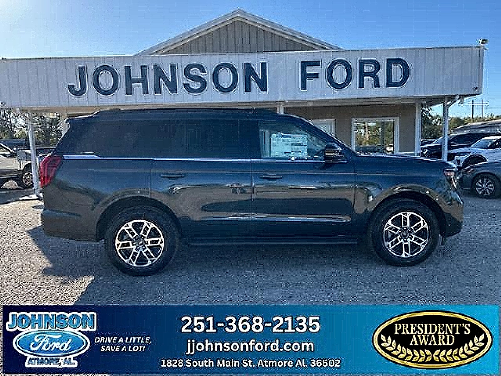 2025 Ford Expedition Active's photo