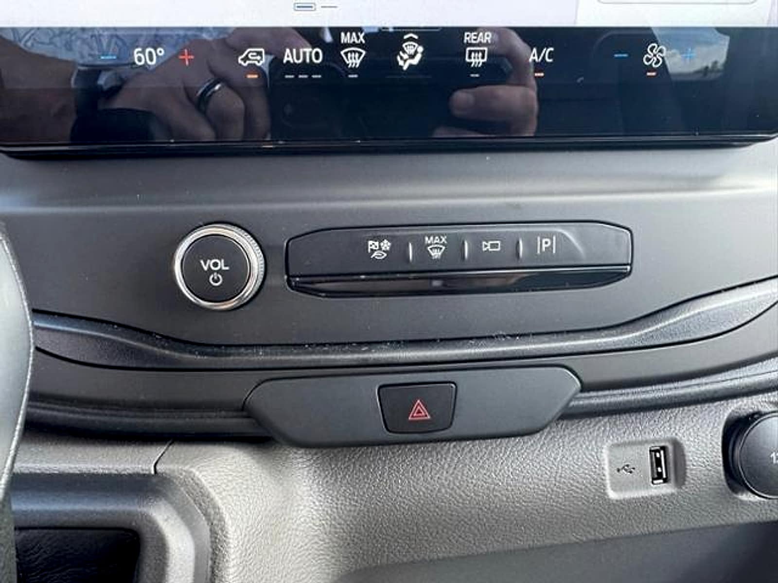 2024 Ford Transit Passenger Van XL - Photo 21