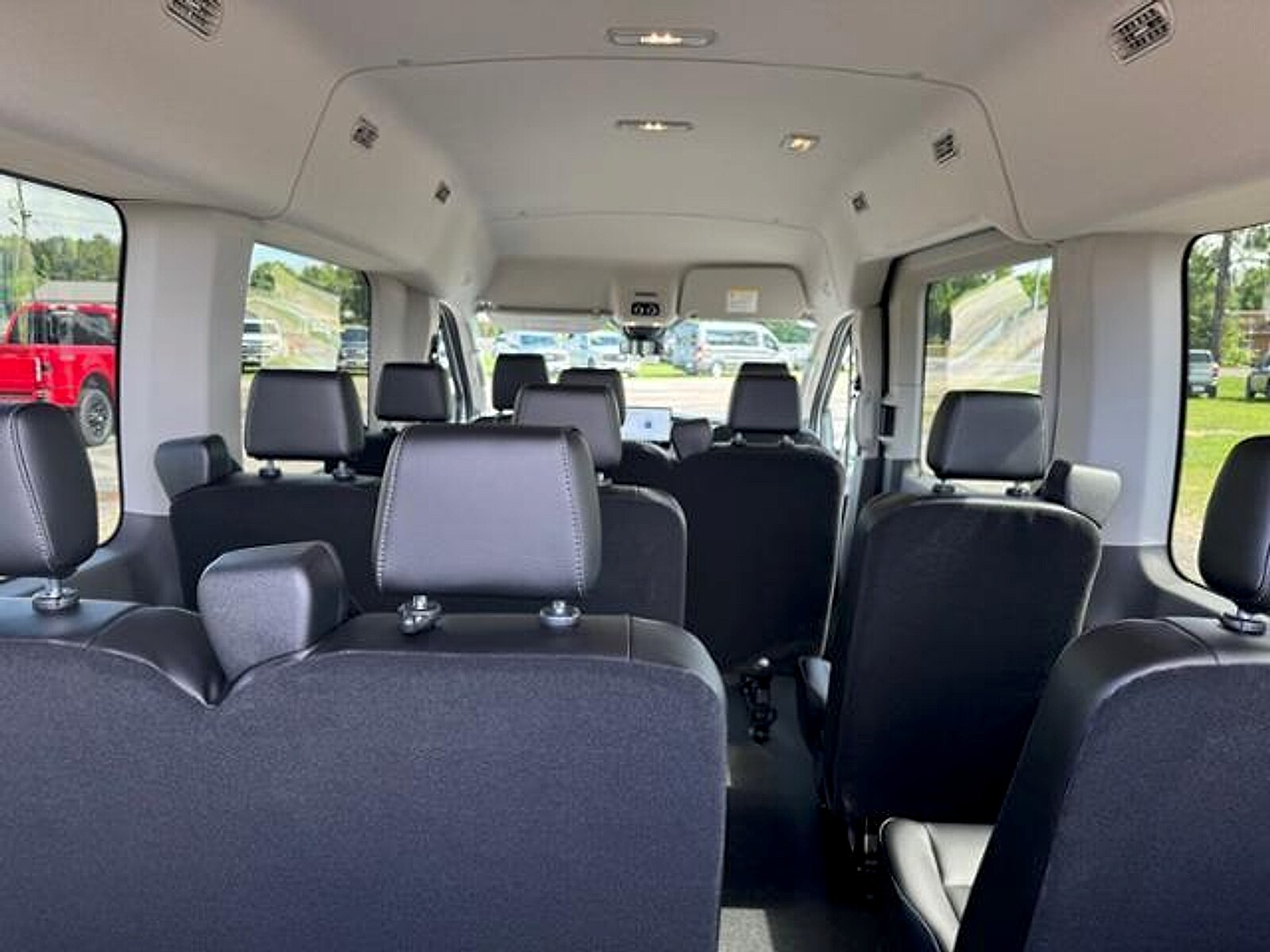 2024 Ford Transit Passenger Van XL - Photo 8
