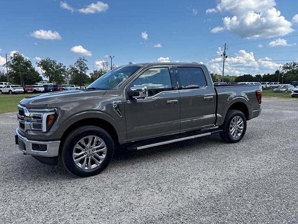 New 2025 Ford F-150 Lariat Truck
