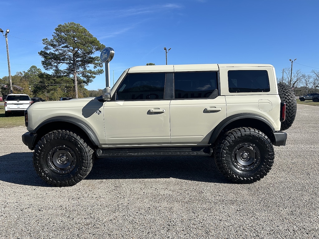 New 2025 Ford Bronco Outer Banks SUV