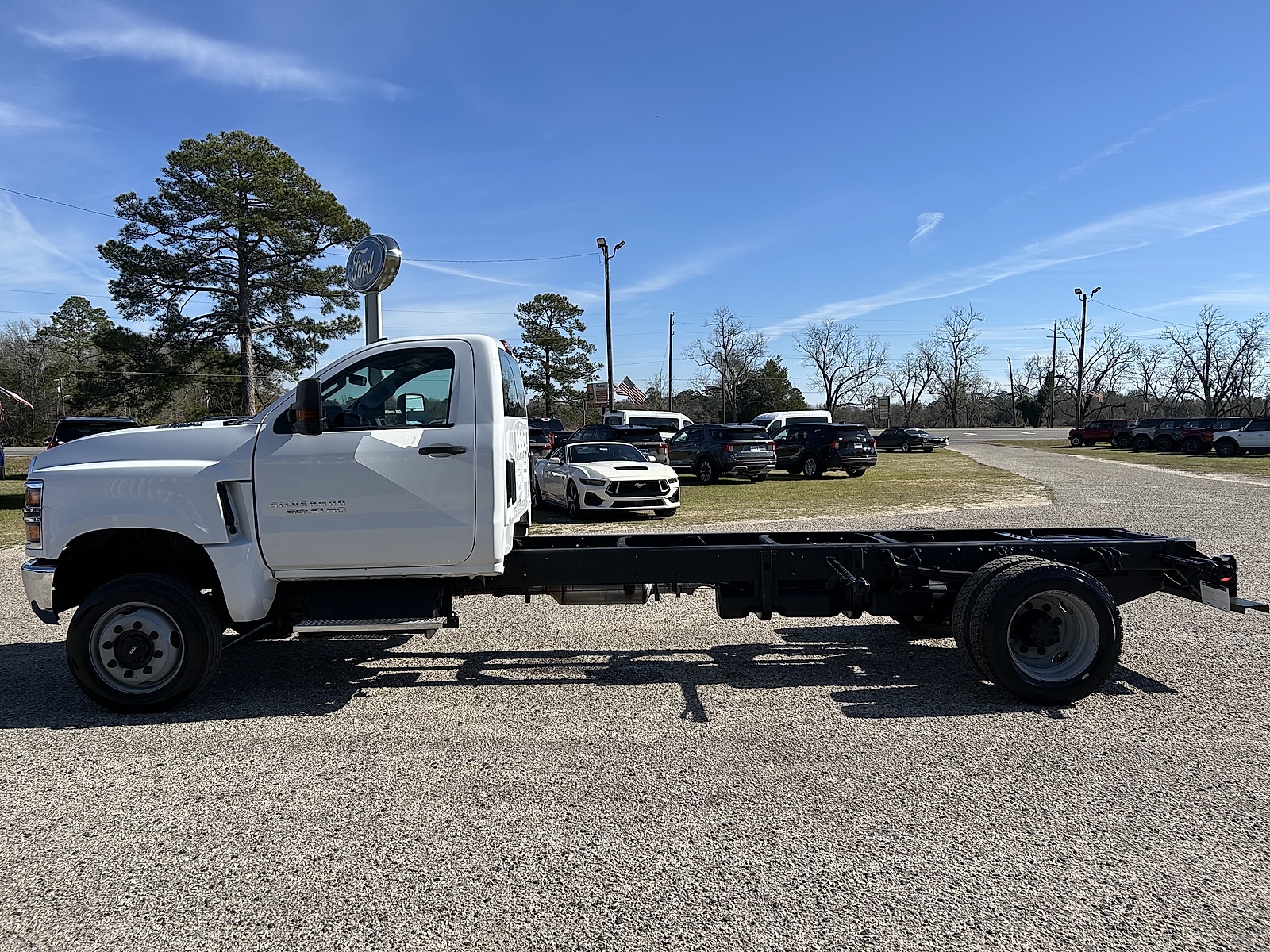 2019 Chevrolet Silverado 4500 Medium Duty Chassis Cab Work Truck