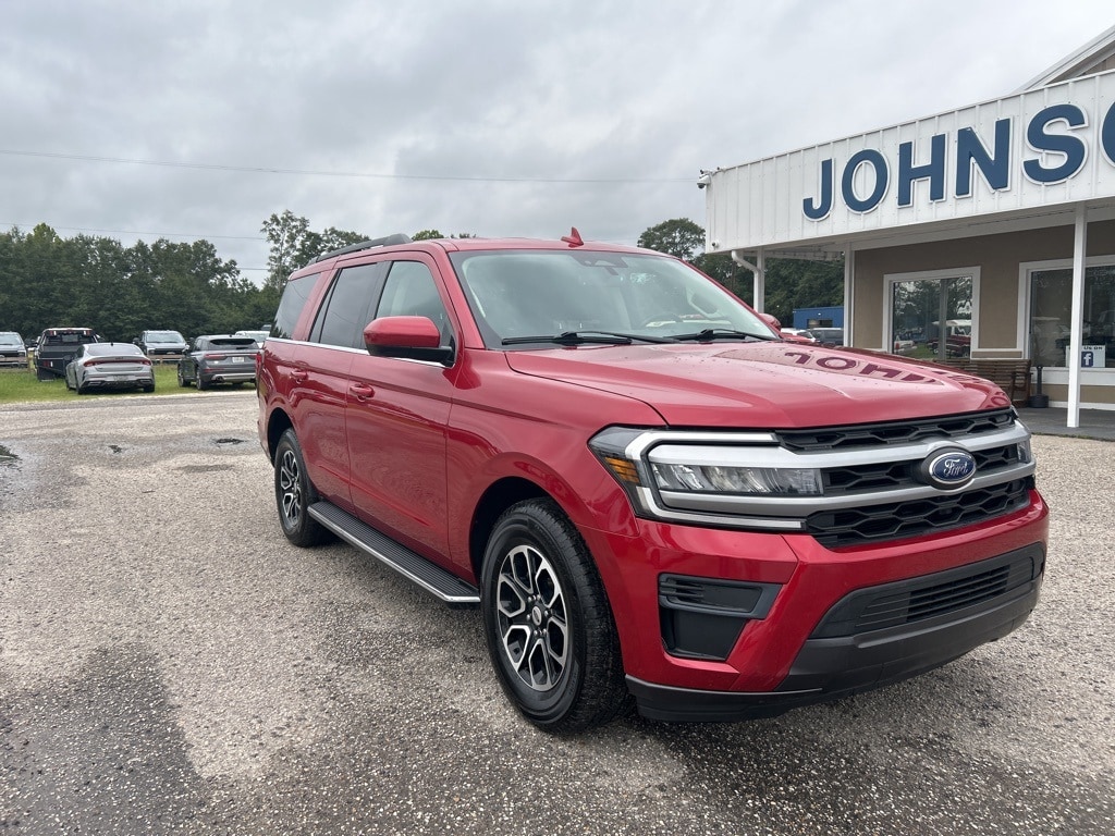 Used 2022 Ford Expedition XLT with VIN 1FMJU1HT5NEA66059 for sale in Atmore, AL