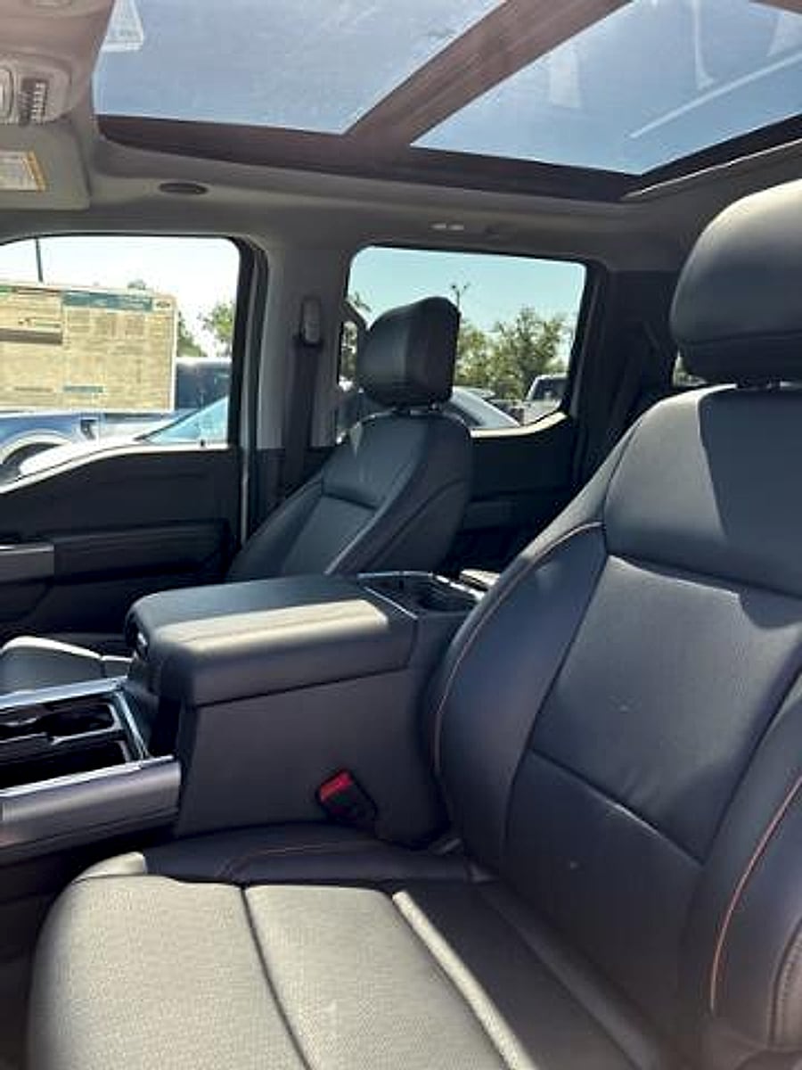 2025 Ford F-350 Super Duty Lariat - Photo 13