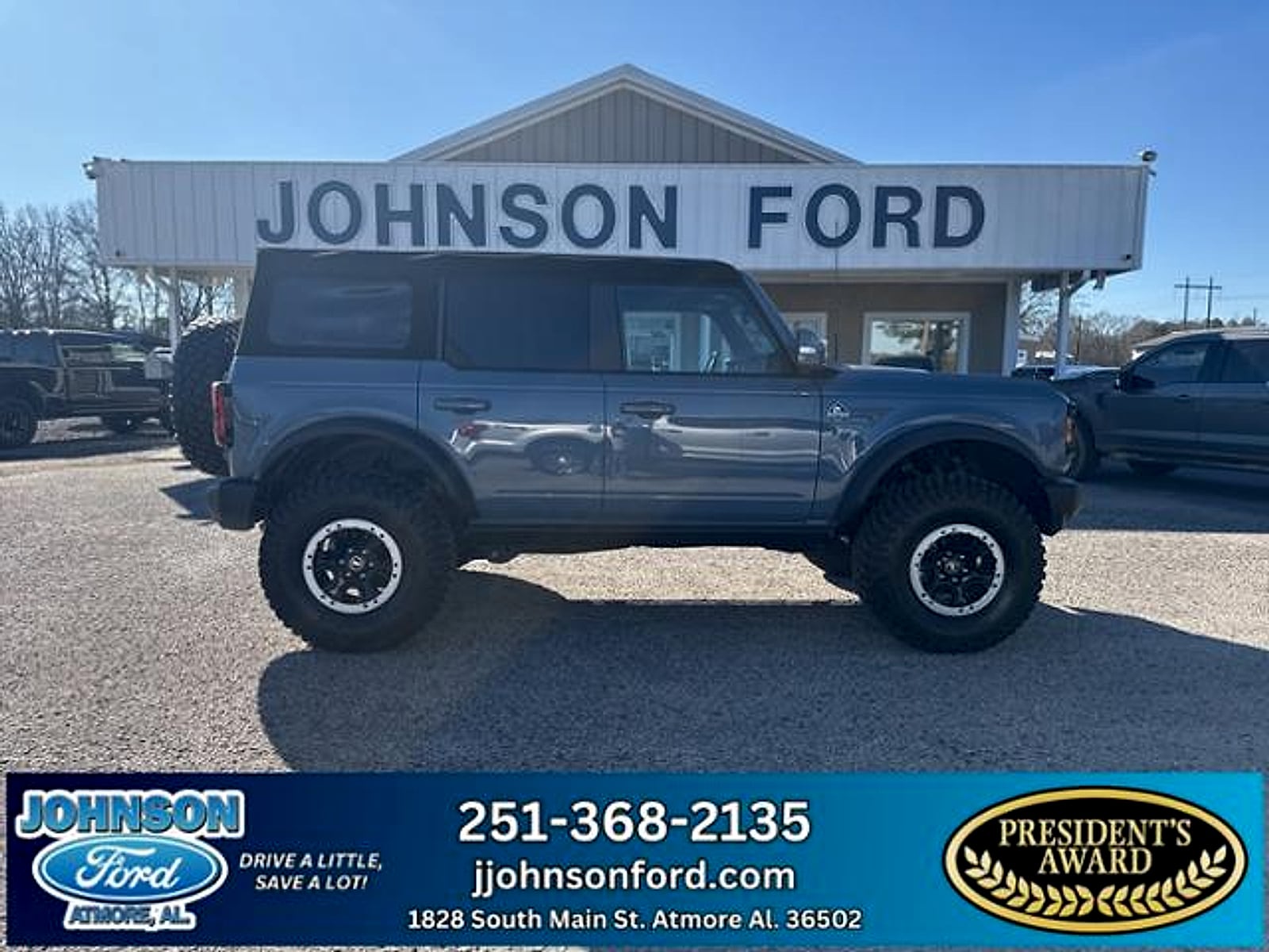 2024 Ford Bronco 4-Door Outer Banks's photo