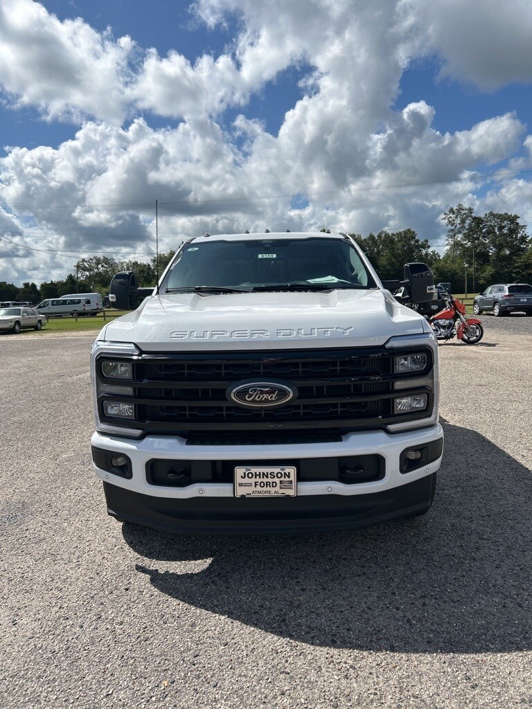 2024 Ford F-350 photo 3