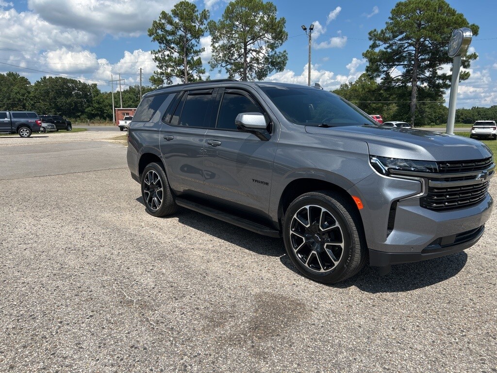 2022 Chevrolet Tahoe RST photo 2