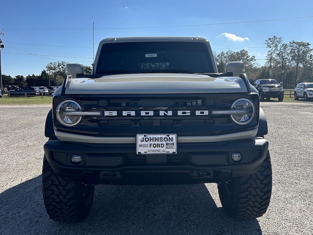 New 2025 Ford Bronco Outer Banks SUV