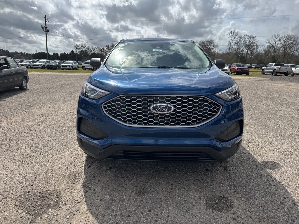 2024 Ford Edge SE photo 3
