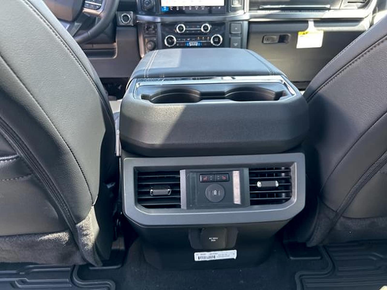 2025 Ford F-350 Super Duty Lariat - Photo 24