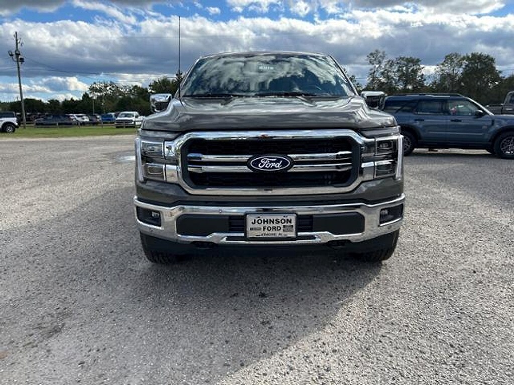 New 2025 Ford F-150 Lariat Truck