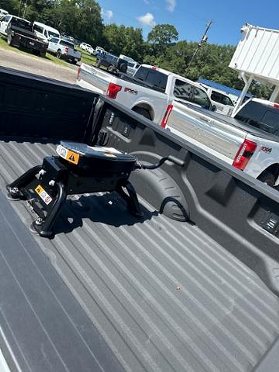2025 Ford F-350 Super Duty Lariat - Photo 6