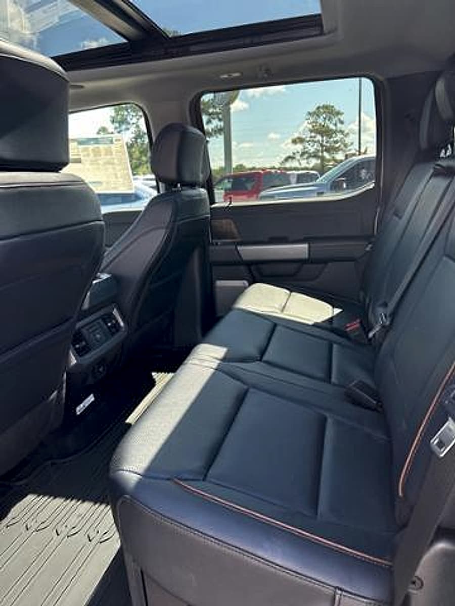 2025 Ford F-350 Super Duty Lariat - Photo 23