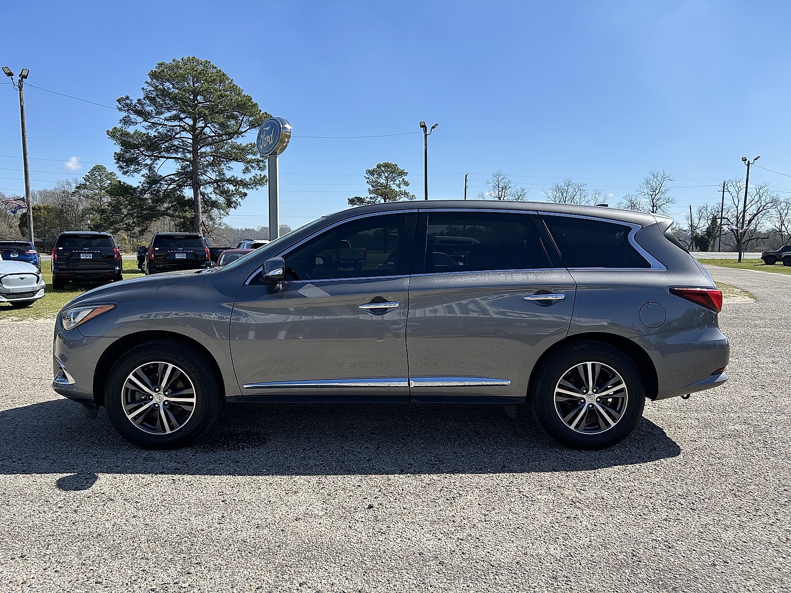 2019 INFINITI QX60 PURE
