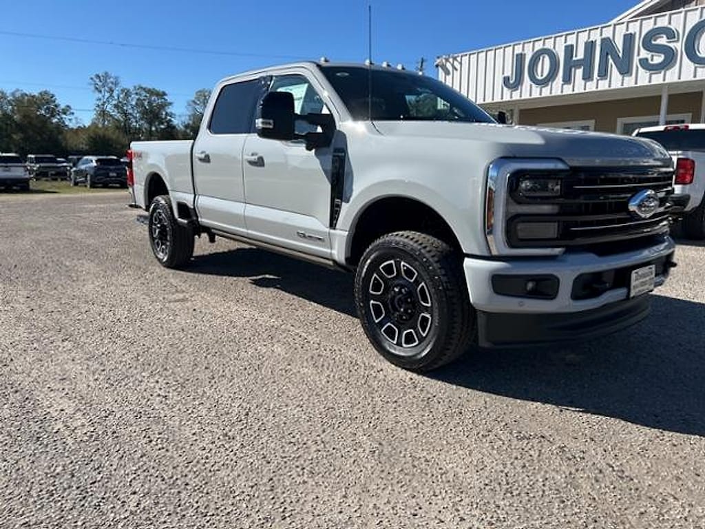 New 2025 Ford F-350SD Platinum Truck