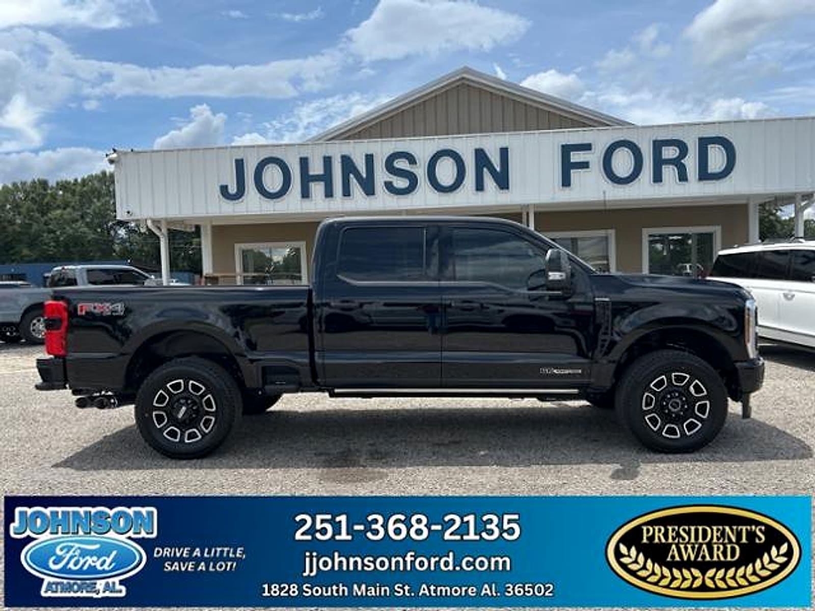 2025 Ford F-250 Super Duty Platinum's photo