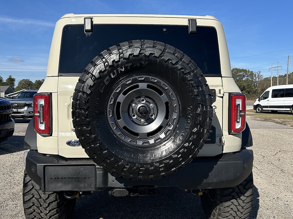 New 2025 Ford Bronco Outer Banks SUV