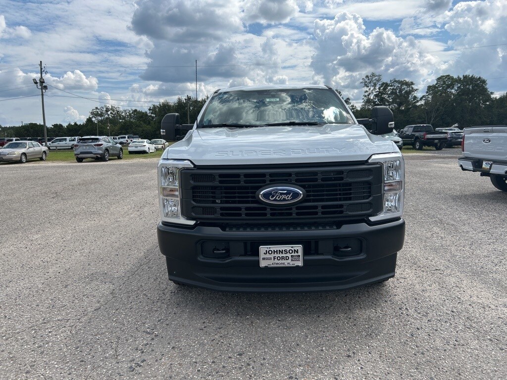 2025 Ford F-250 XL photo 3