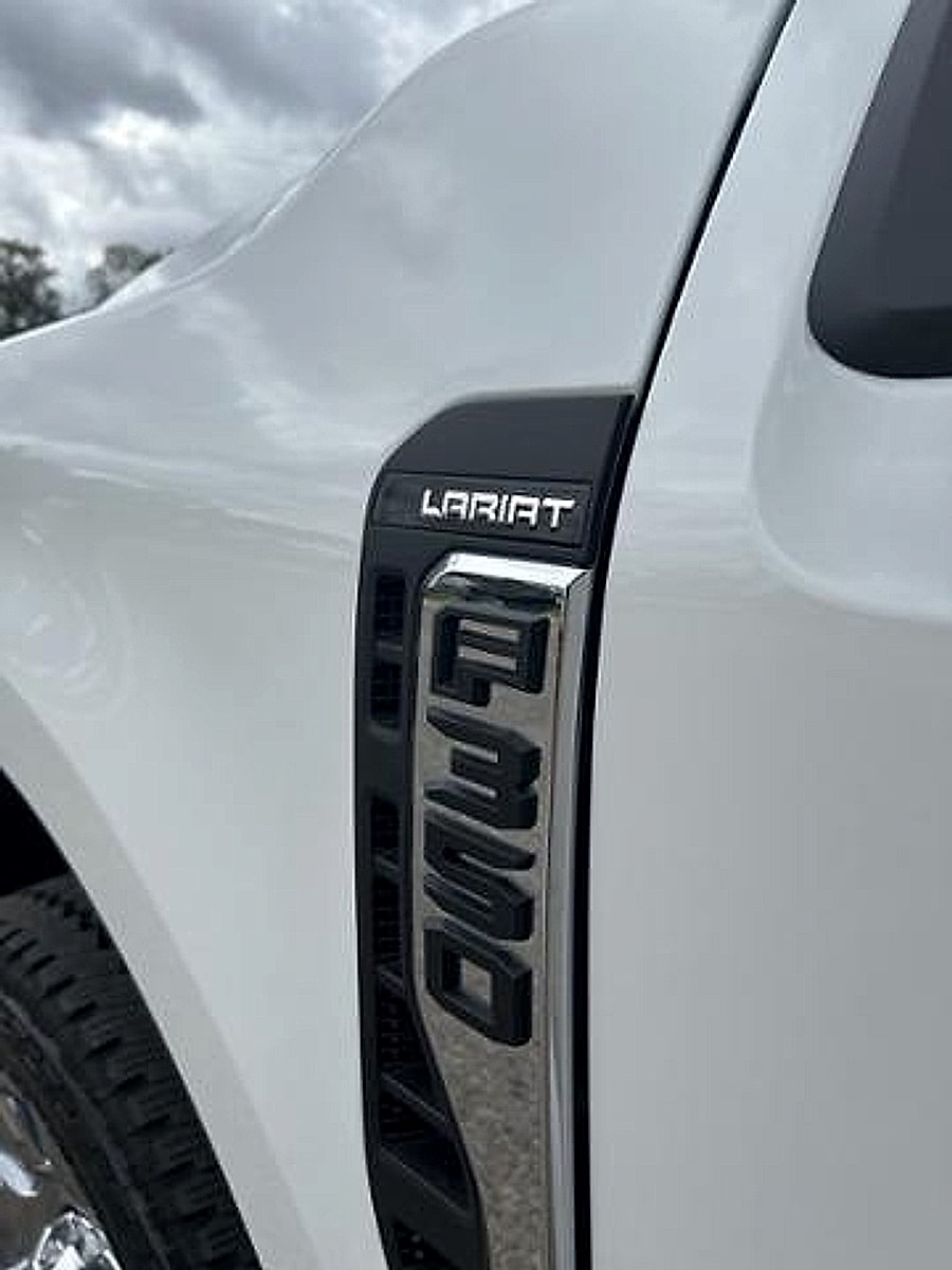 2025 Ford F-350 Super Duty Lariat - Photo 13