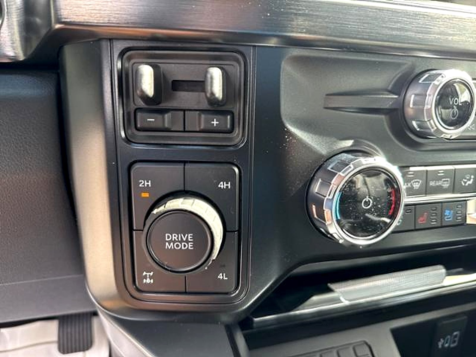 2025 Ford F-250 Super Duty Lariat - Photo 23
