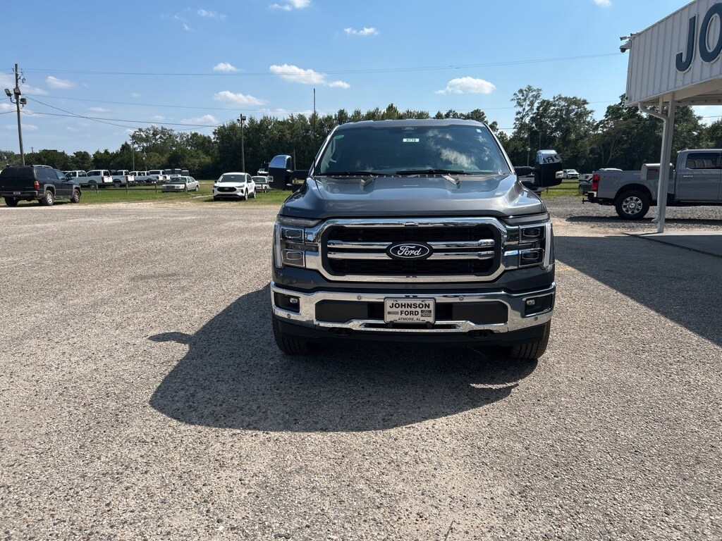 2025 Ford F-150 Lariat photo 2