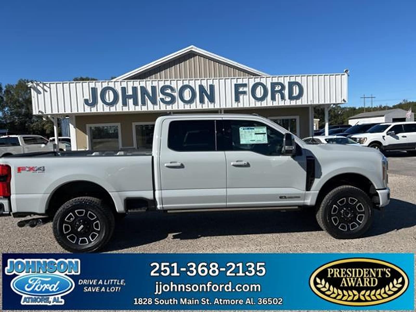 2025 Ford F-350 Super Duty Platinum's photo