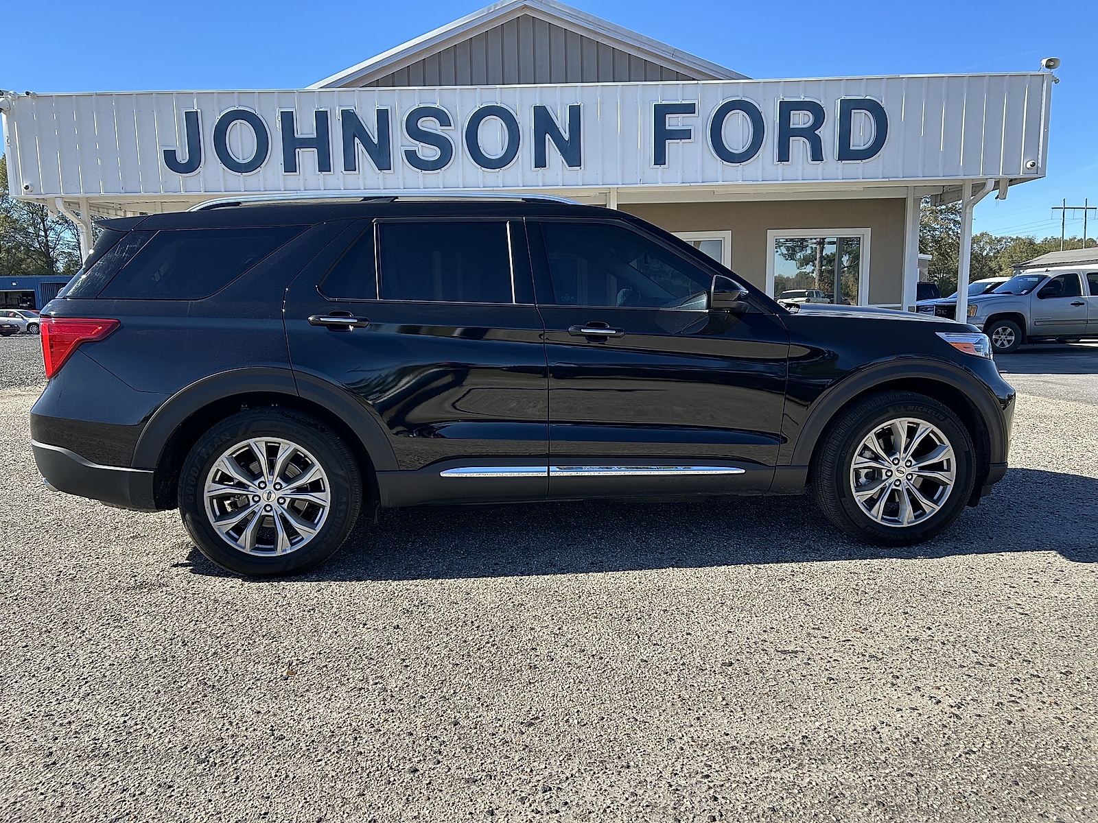 2024 Ford Explorer Limited's photo