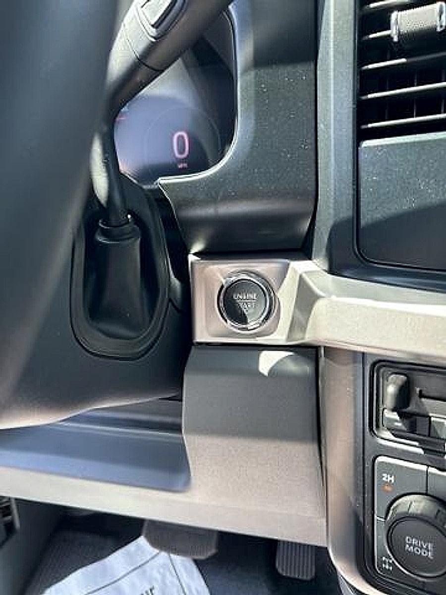 2025 Ford F-250 Super Duty XLT - Photo 14