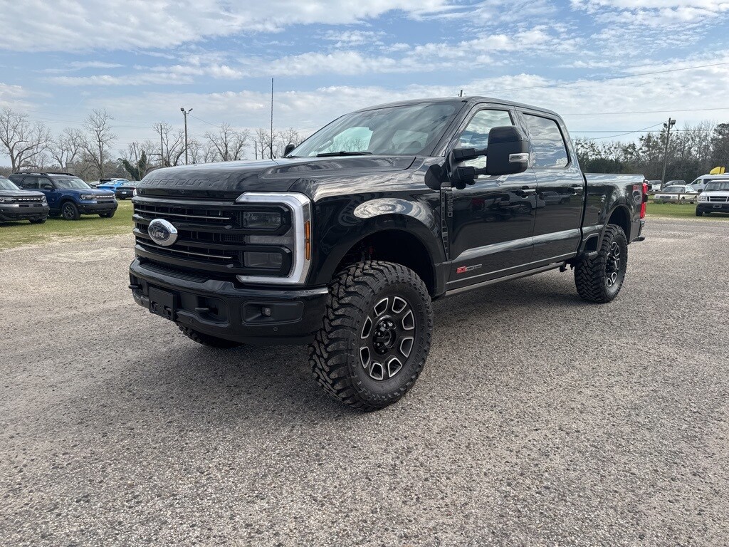 2025 Ford F-250 photo 4
