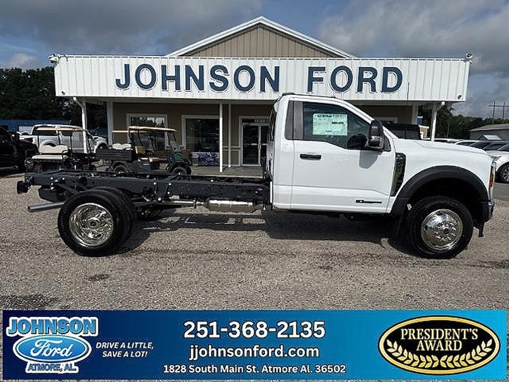 New 2025 Ford Super Duty F-450 DRW 1S Chassis