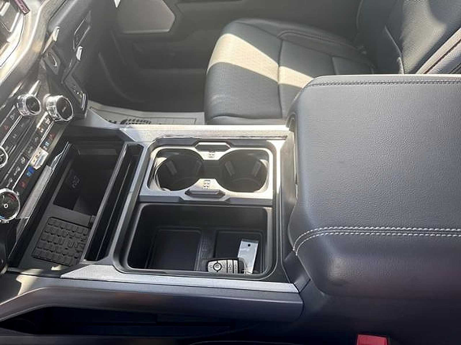 2025 Ford F-250 Super Duty Lariat - Photo 28