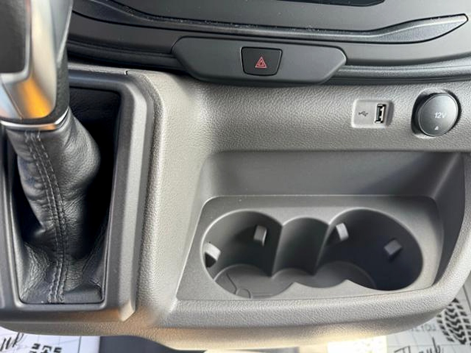 2024 Ford Transit Passenger Van XL - Photo 24
