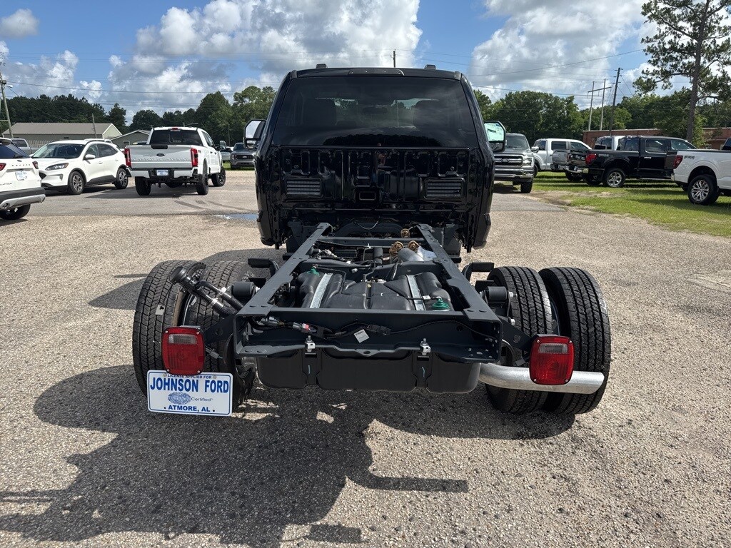 2025 Ford F-450 XLT photo 4
