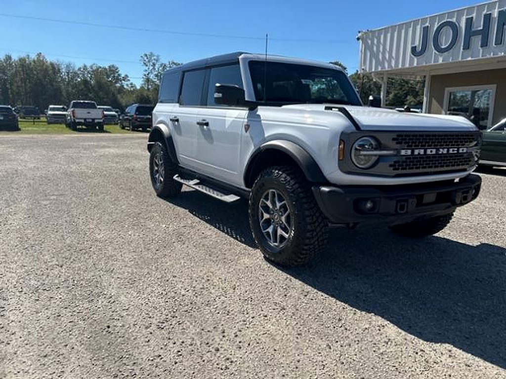 New 2025 Ford Bronco Badlands SUV