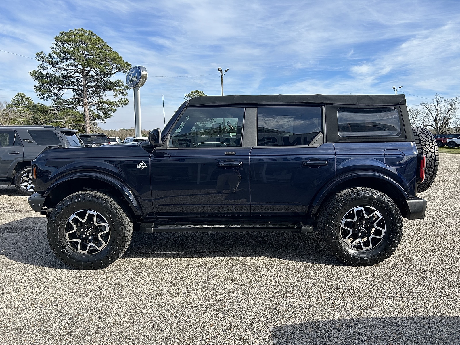 2021 Ford Bronco Outer Banks's photo