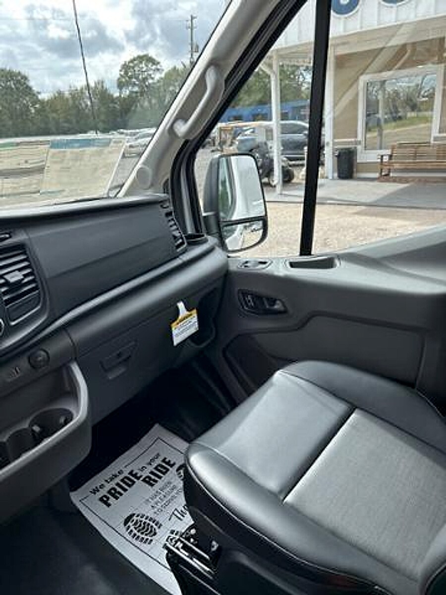 2025 Ford Transit Van Base - Photo 19