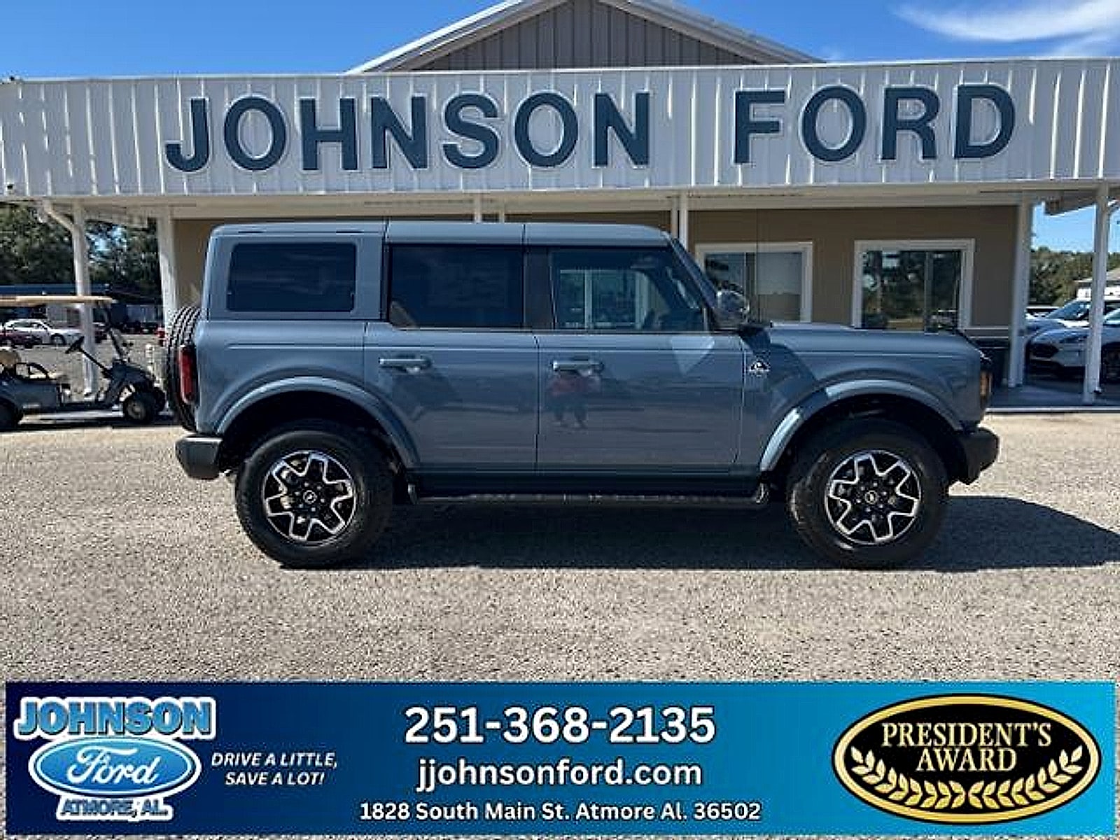 2025 Ford Bronco 4-Door Outer Banks's photo