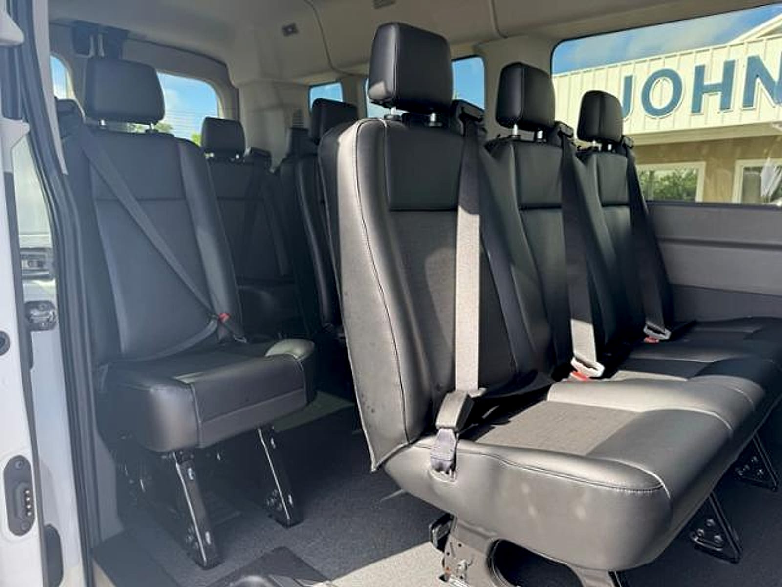 2024 Ford Transit Passenger Van XL - Photo 10
