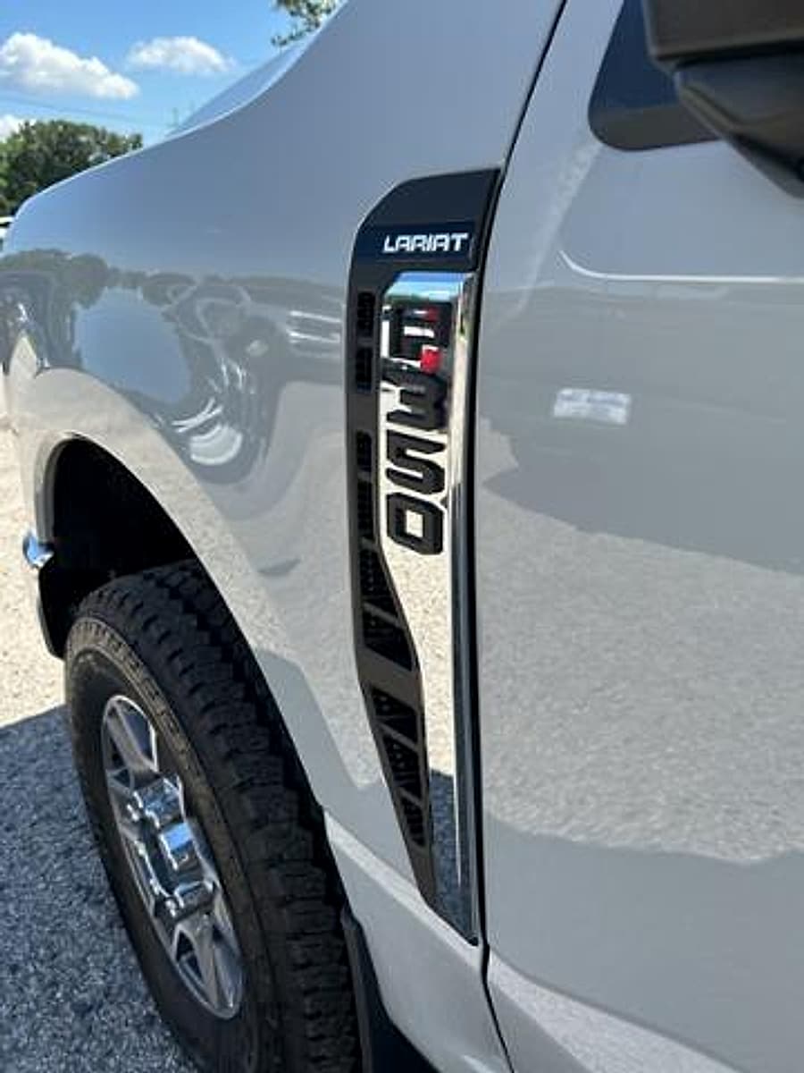 2025 Ford F-350 Super Duty Lariat - Photo 8