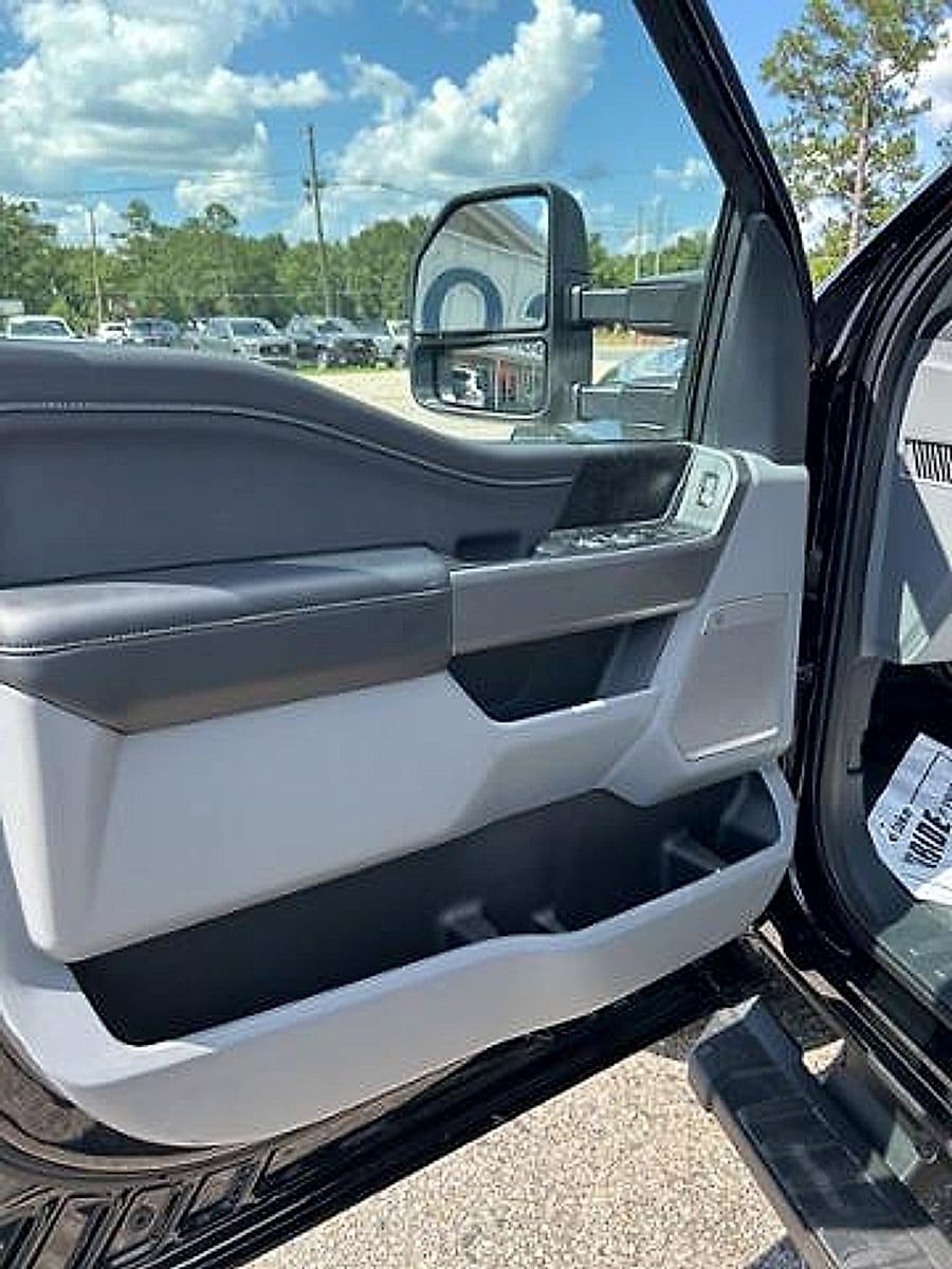 2025 Ford F-250 Super Duty XLT - Photo 10