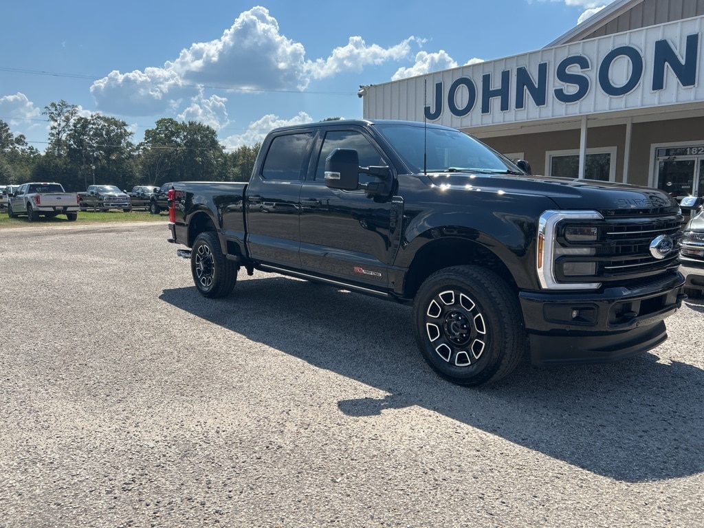 Used 2025 Ford F-250SD Platinum Truck