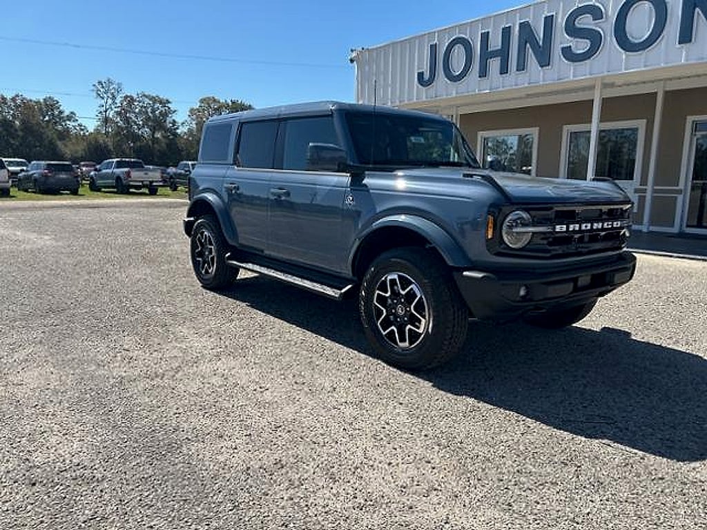 New 2025 Ford Bronco Outer Banks SUV