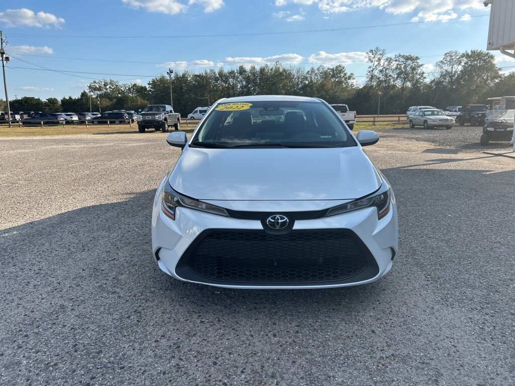 Used 2022 Toyota Corolla LE Sedan