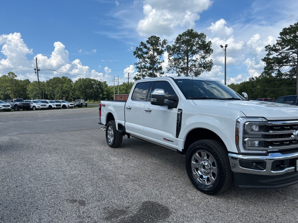 2025 Ford F-250 King Ranch photo 3