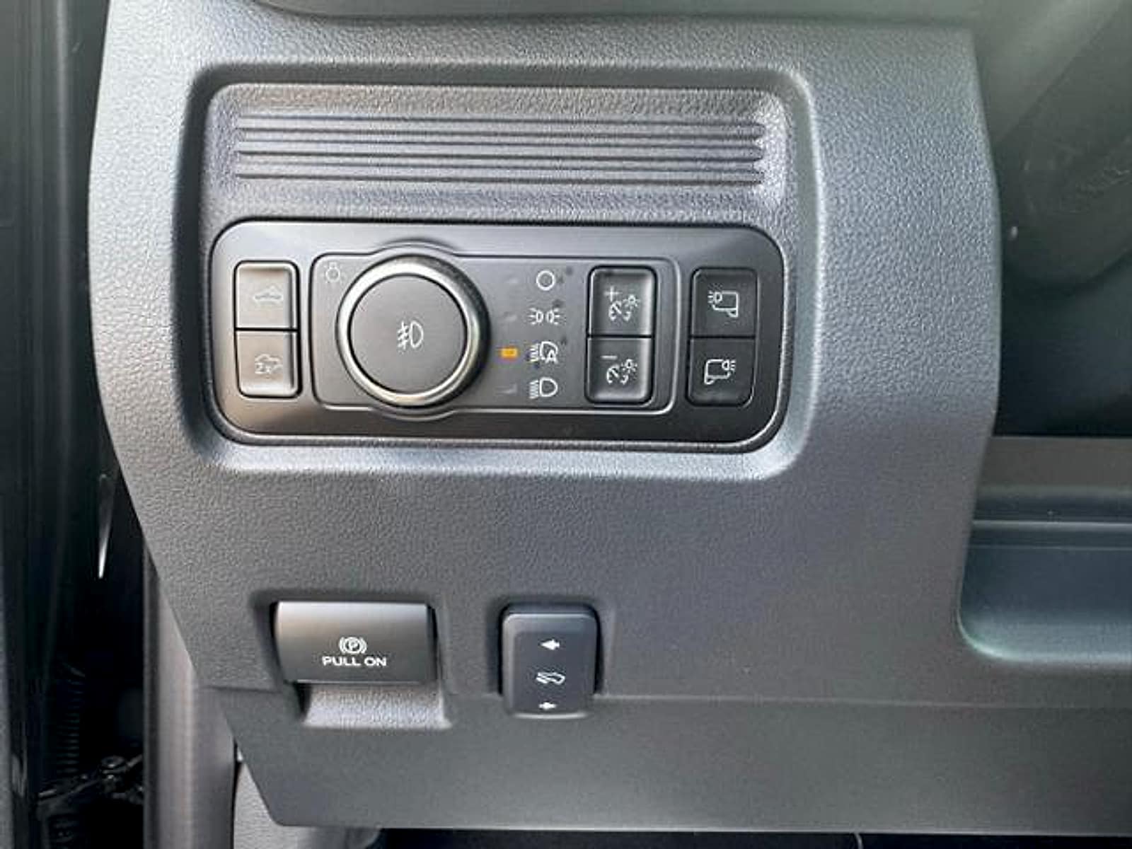 2025 Ford F-350 Super Duty Lariat - Photo 27