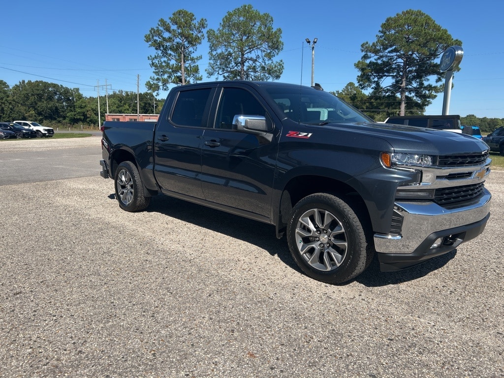 Used 2021 Chevrolet Silverado 1500 LT Truck
