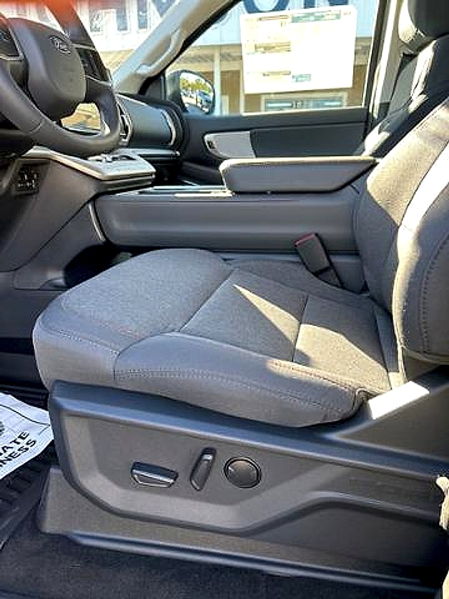 2025 Ford Expedition MAX Active - Photo 18