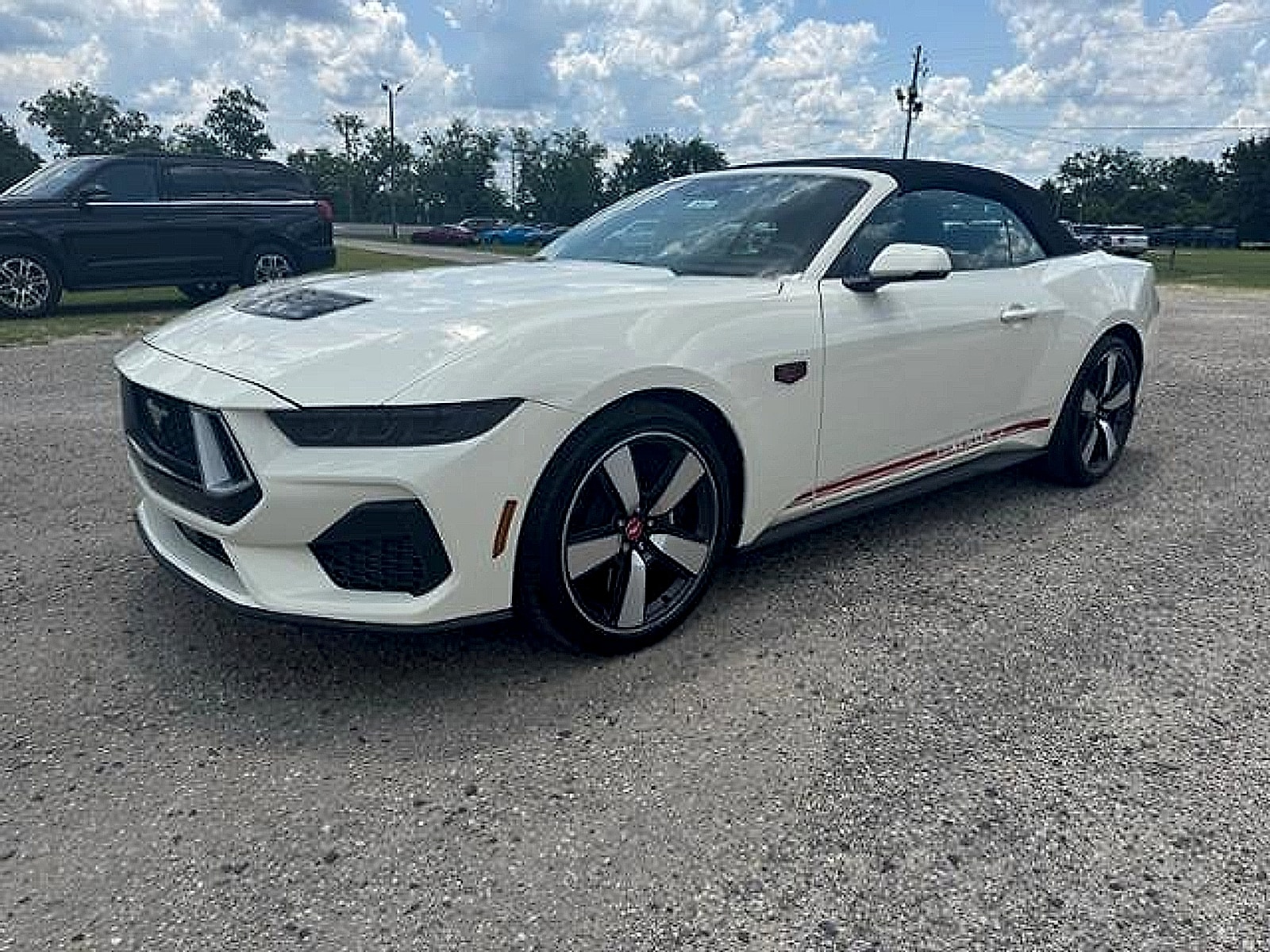 2025 Ford Mustang GT Premium Convertible - Photo 4